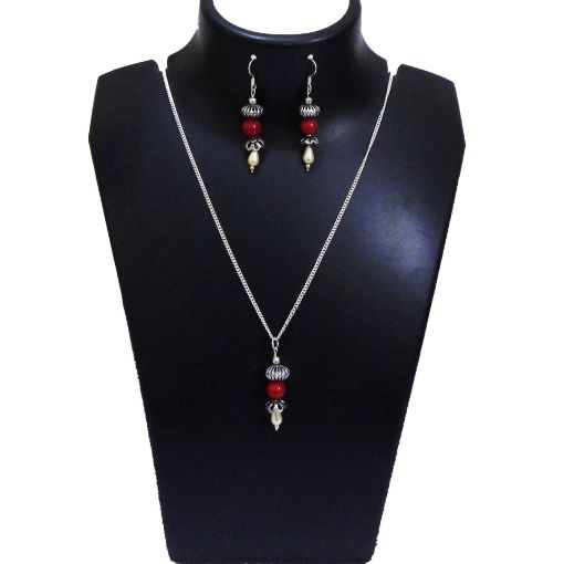 Red beads Pendant Necklace