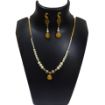 Tumble pendant synthetic pearl necklace.